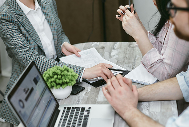 Kreditkarte oder Kredit: Welche Finanzierung passt besser zu Ihnen?